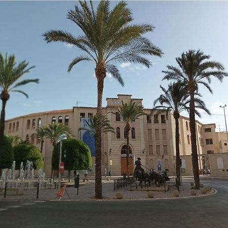 Estudio B Cerca De La Plaza De Toros Alicante Eksteriør bilde