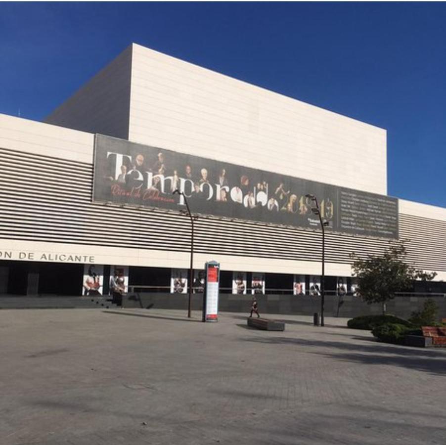 Estudio B Cerca De La Plaza De Toros Alicante Eksteriør bilde